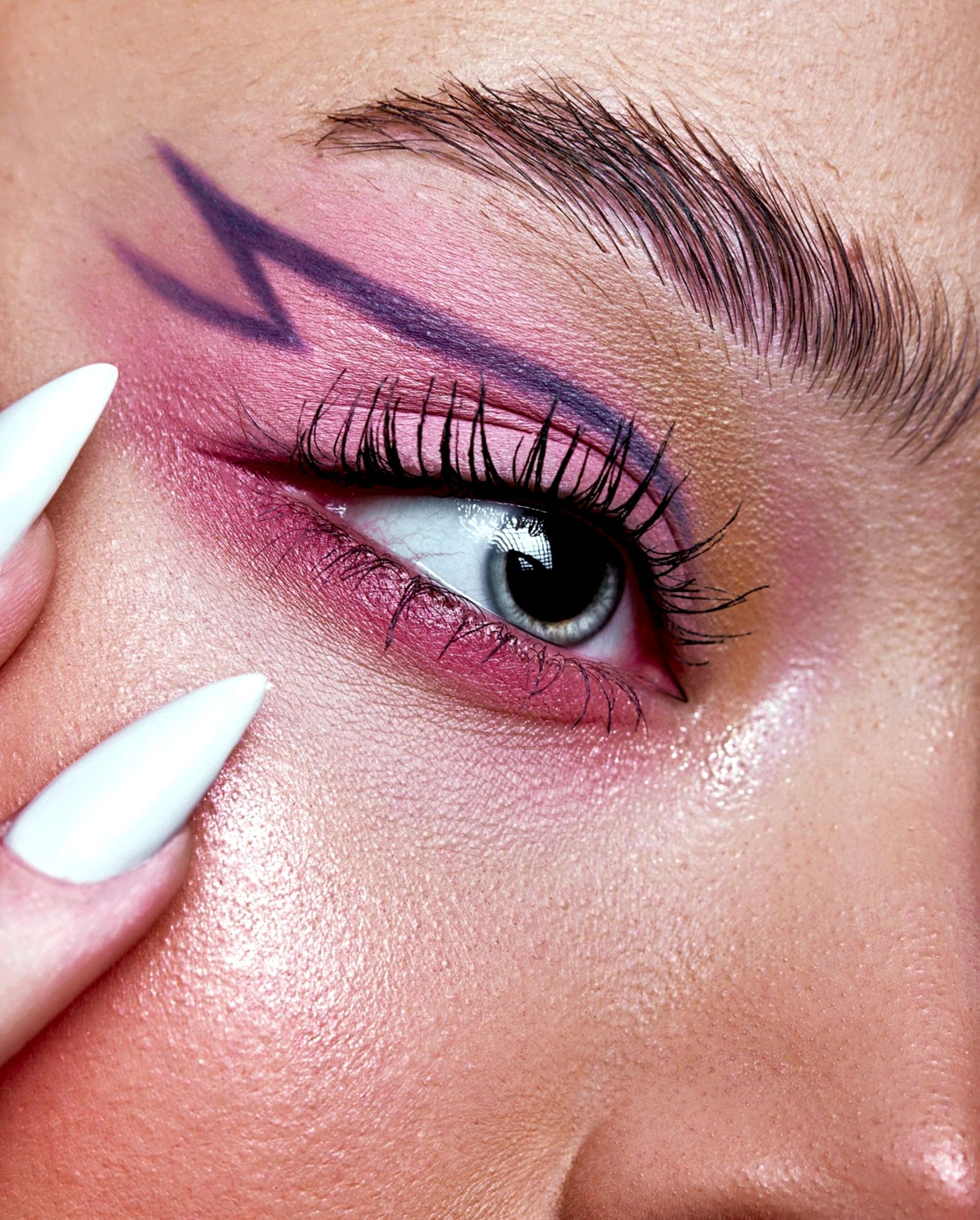 Adana profesyonel makyaj uygulaması